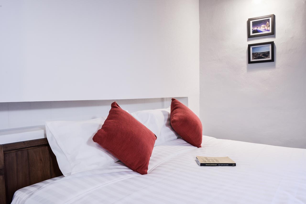 Neighbor Phuthon Bed and Breakfast Bangkok Eksteriør billede