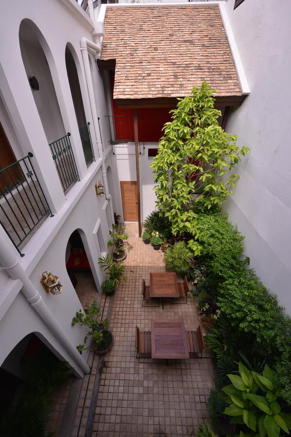 Neighbor Phuthon Bed and Breakfast Bangkok Eksteriør billede