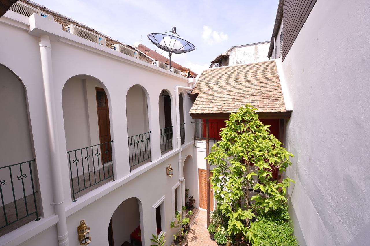 Neighbor Phuthon Bed and Breakfast Bangkok Eksteriør billede